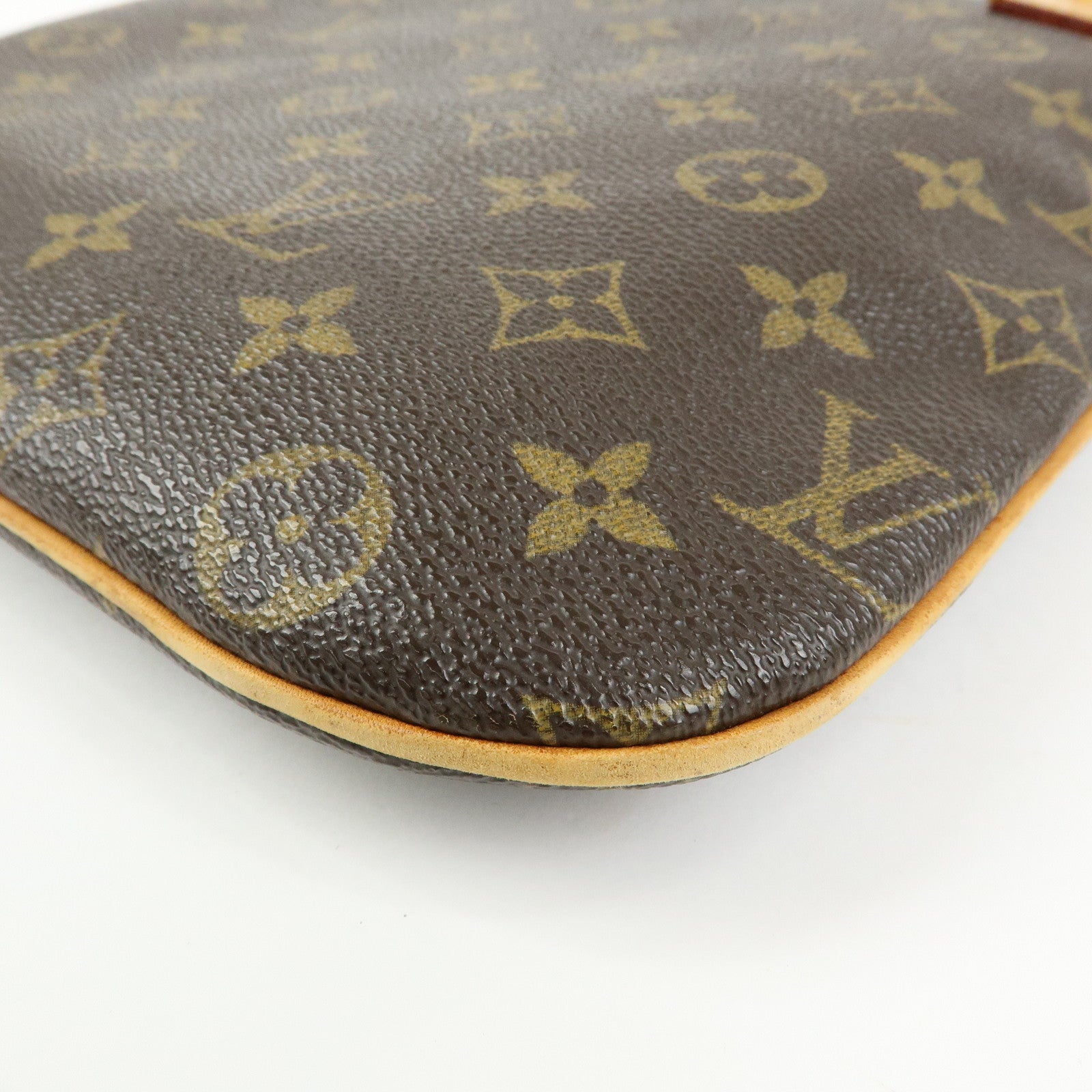 Louis Vuitton Monogram Pochette Bosphore Shoulder Bag Brown M40044