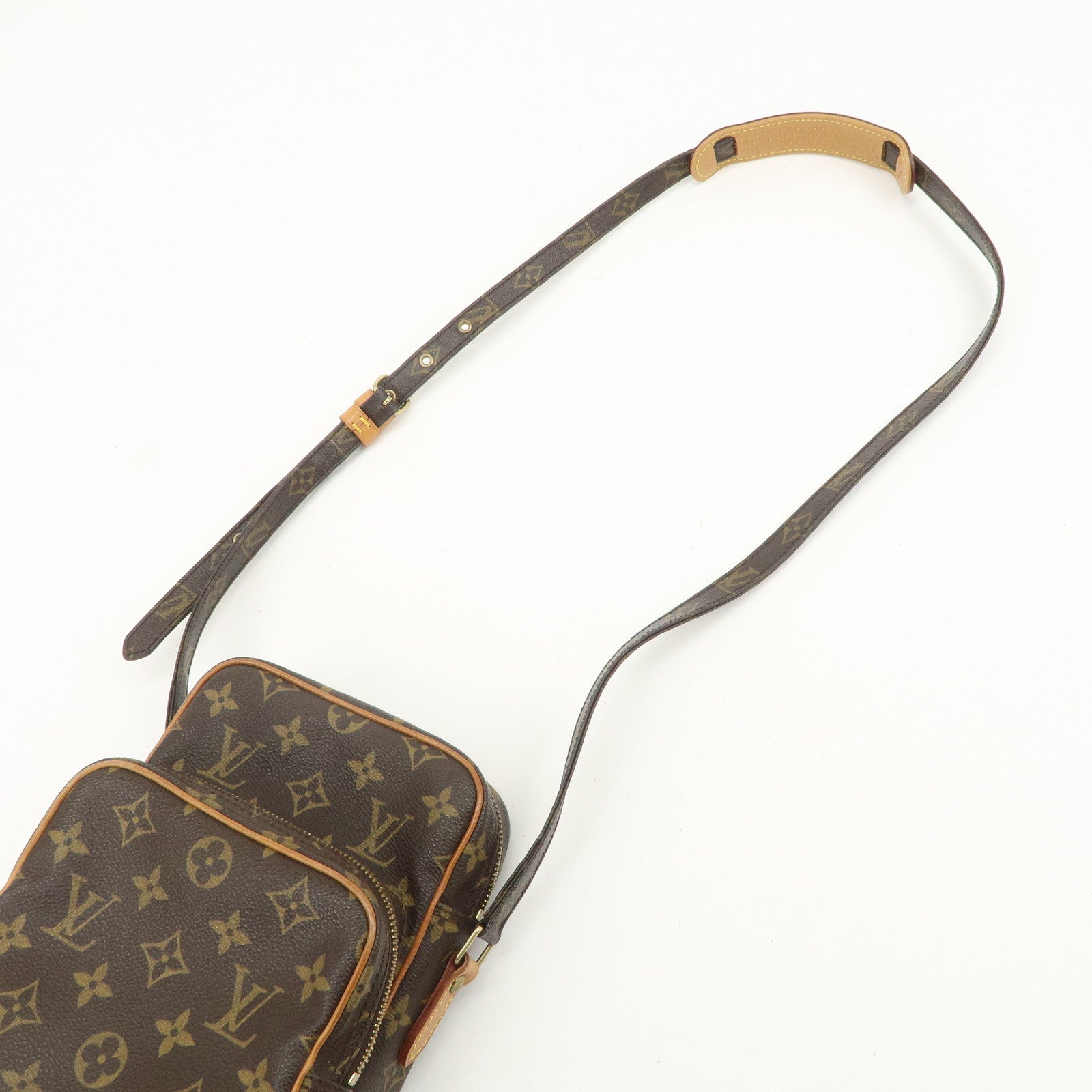 Louis Vuitton Monogram Amazone Shoulder Bag Crossbody Bag M45236