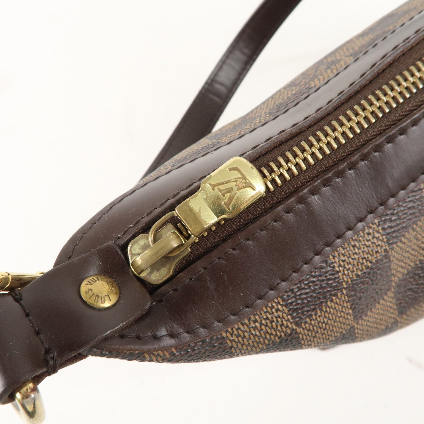 Louis Vuitton Damier Ebene Illovo MM Shoulder Bag N51995