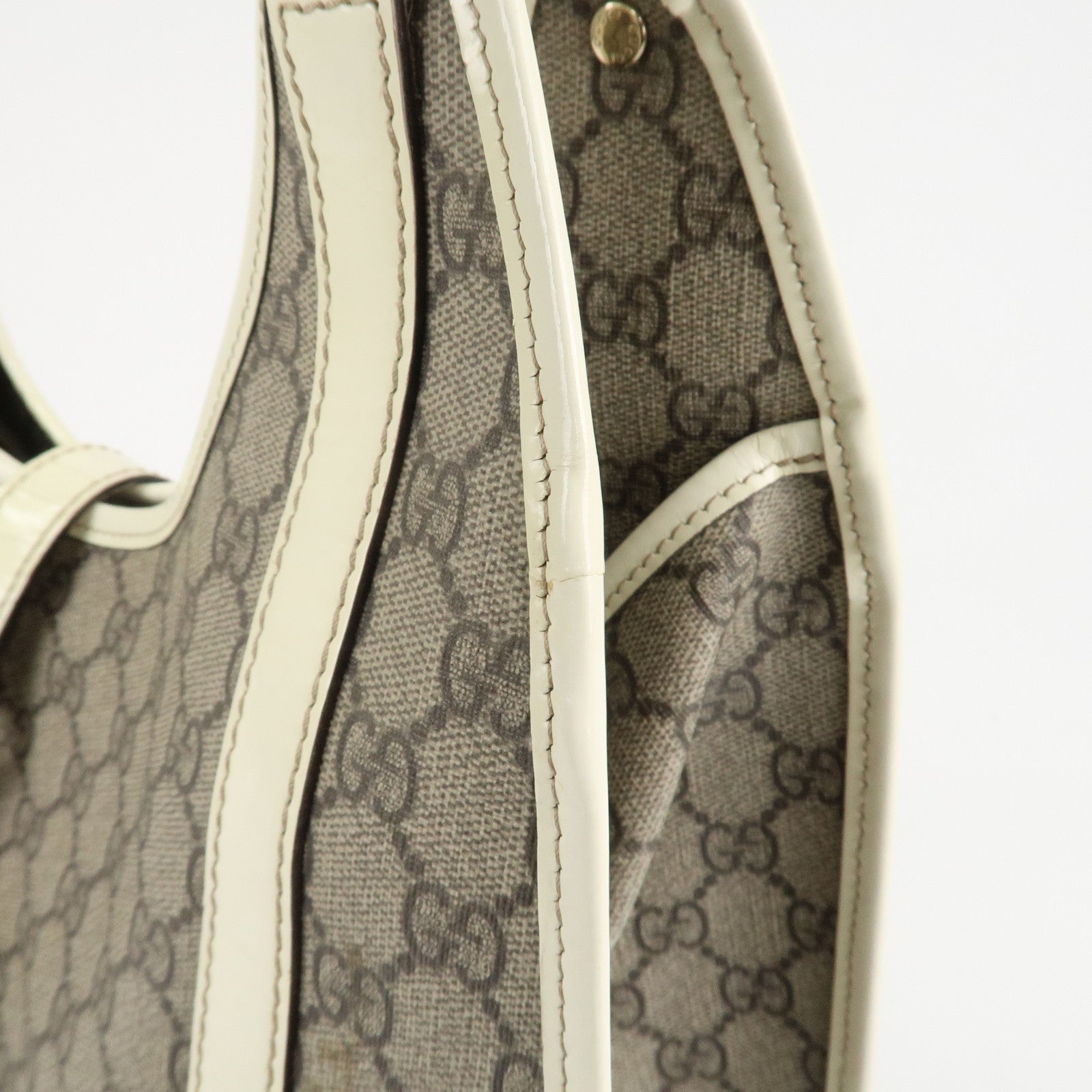 GUCCI GG Supreme Patent Leather Shoulder Bag Beige White 203494 Used