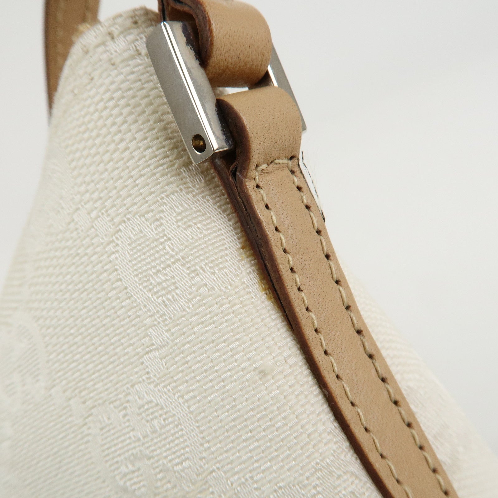 GUCCI Boat Bag GG Canvas Leather Hand Bag White Beige 039.1103 Used
