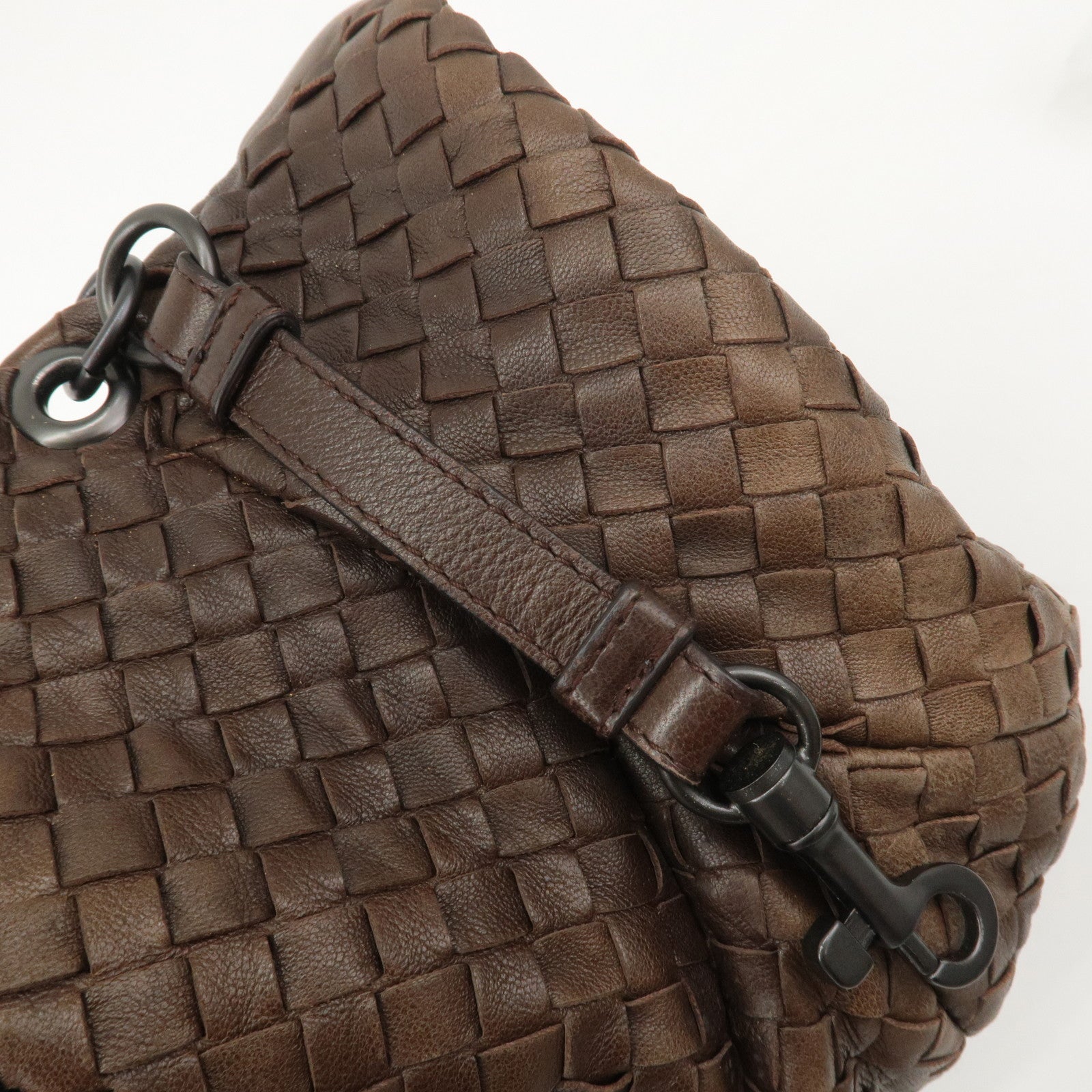 BOTTEGA VENETA Intrecciato Campana Medium Shoulder Bag 125787