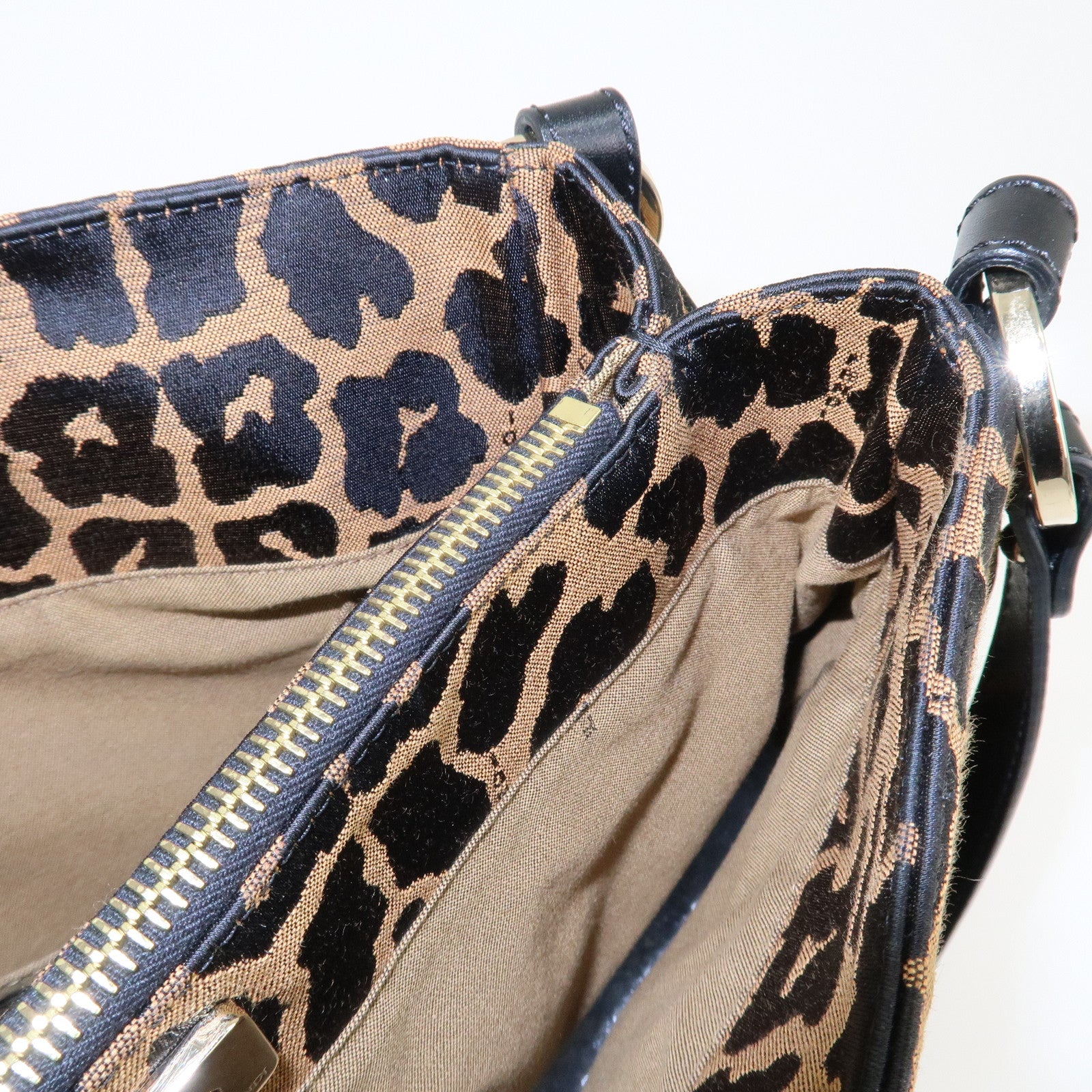 FENDI Canvas Leather Shoulder Bag Tote Bag Leopard 8BR652