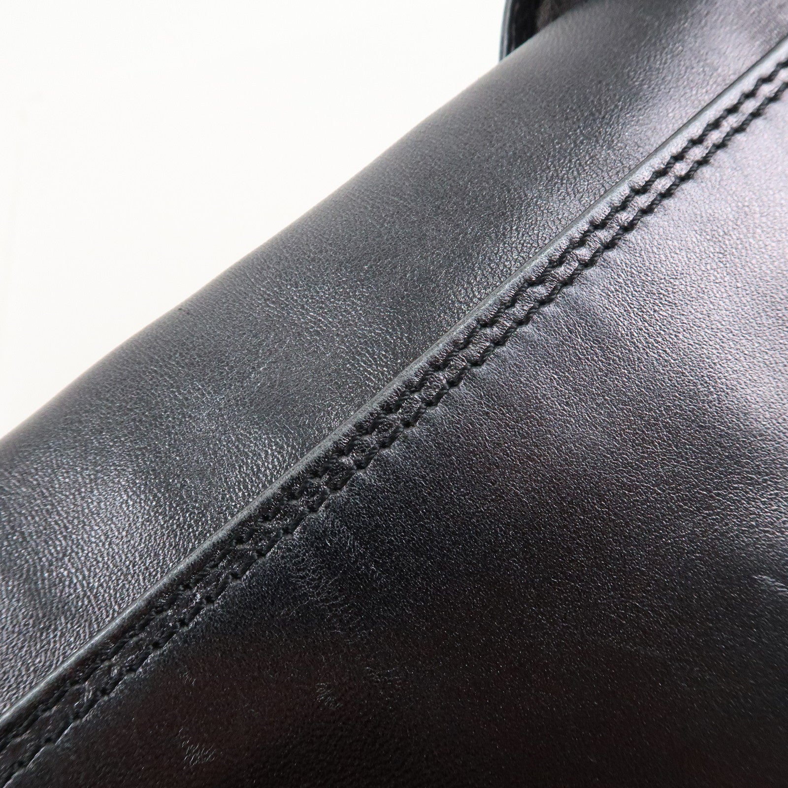 CHANEL Leather Logo Shoulder Bag Hand Bag Black Used