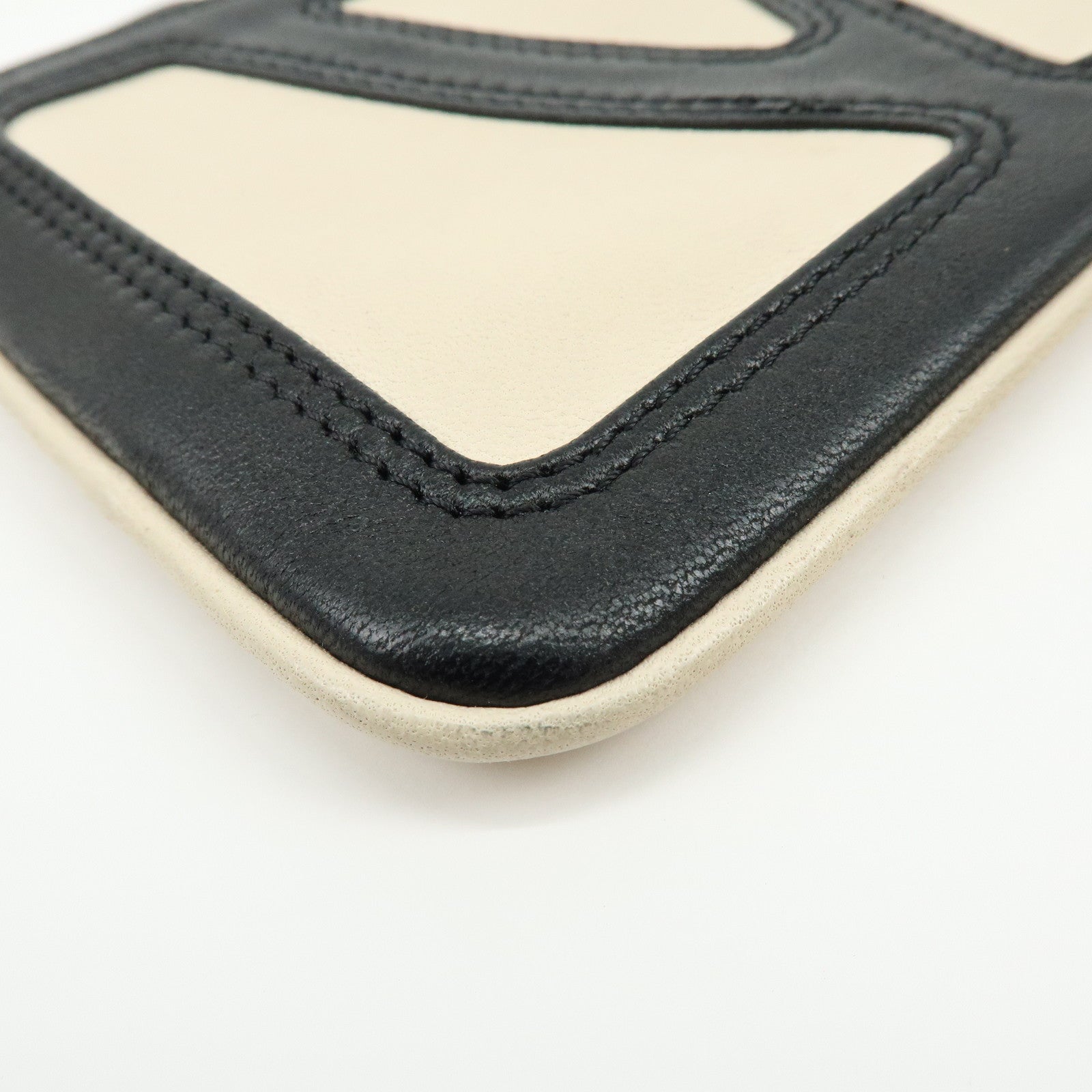 VALENTINO Viva Superstar Leather Cosmetic Jewelry Pouch Ivory Black