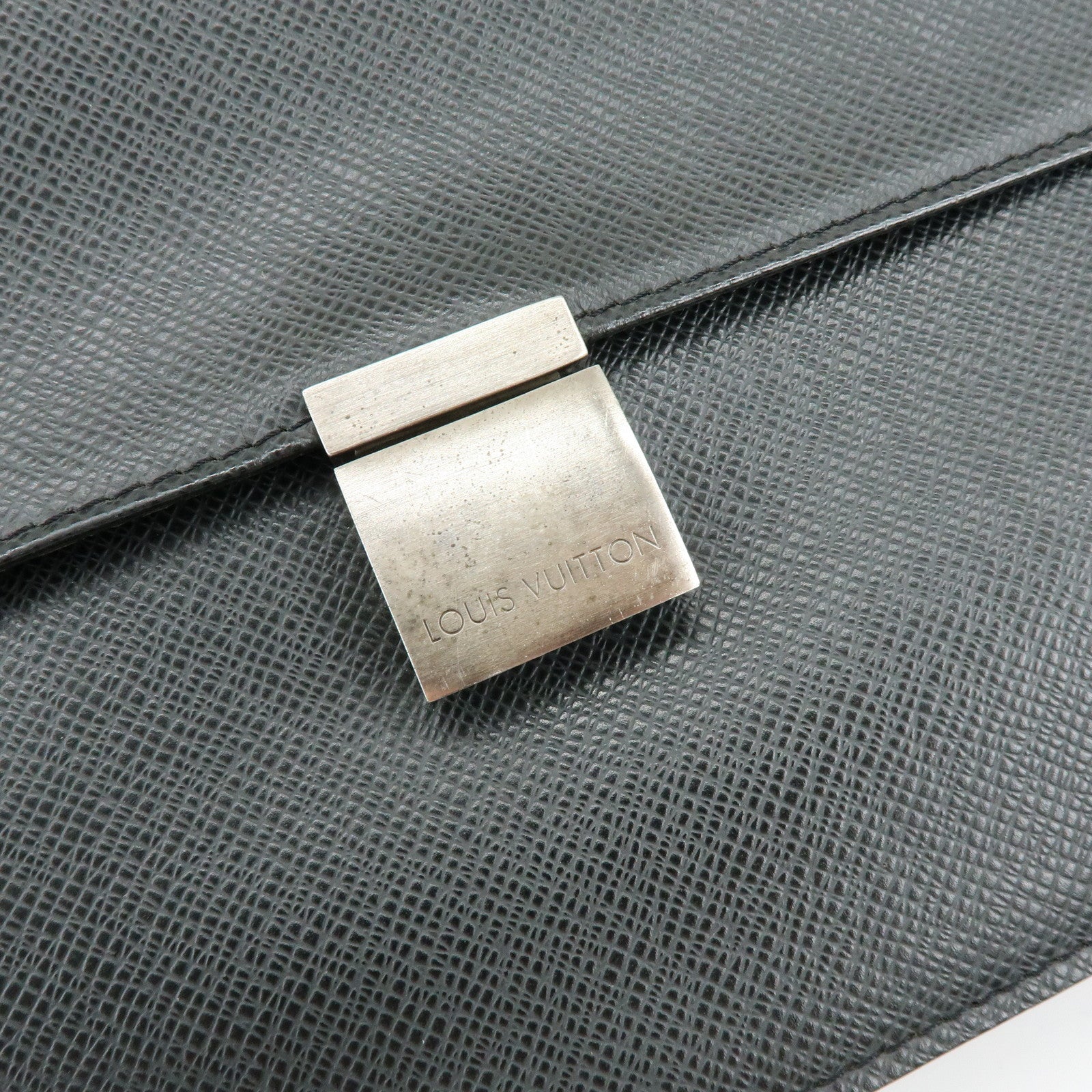 Louis Vuitton Taiga Leather Selenga Clutch Bag Ardoise M30782