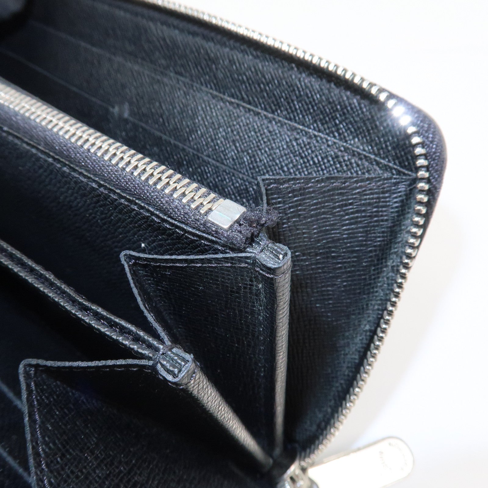 Louis Vuitton Epi Leather Round Zippy Long Wallet Noir Black M60072