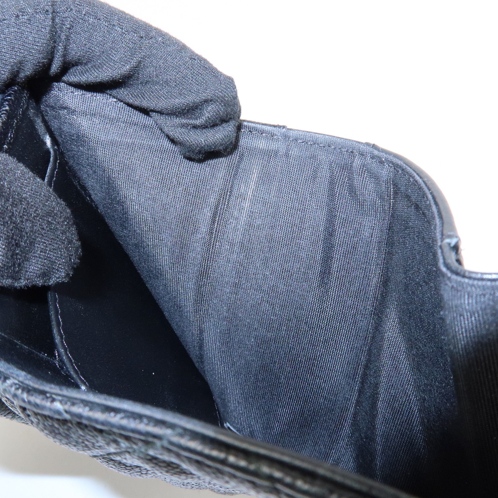 CHANEL Boy CHANEL Caviarskin Small Compact Wallet Black A84432