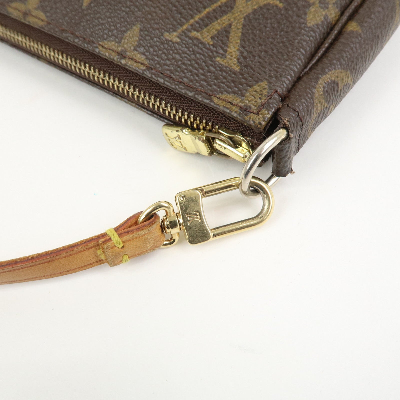 Louis Vuitton Monogram Panda Pochette Accessoires Pouch M51981