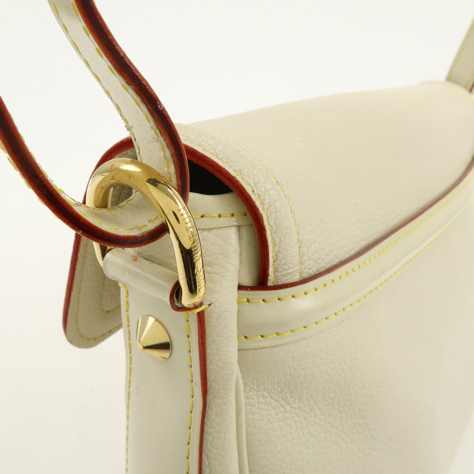 Louis Vuitton Suhali L’Essentiel Leather Shoulder Bag Bronc M95845