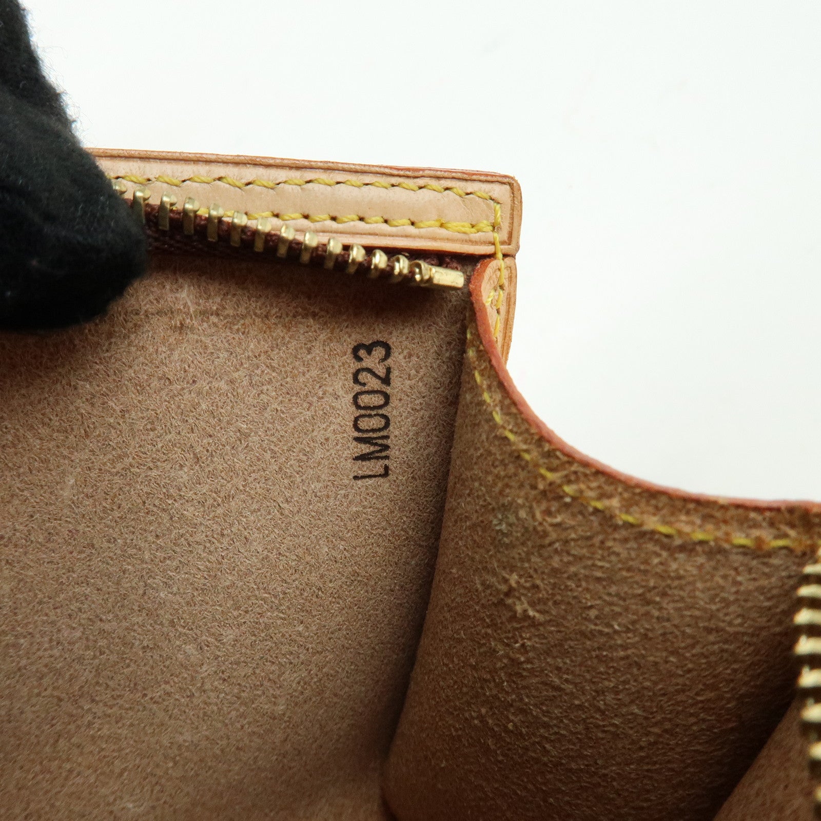 Louis Vuitton Cruise Line Monogram Cabas Ambre MM Tote Bag M92501
