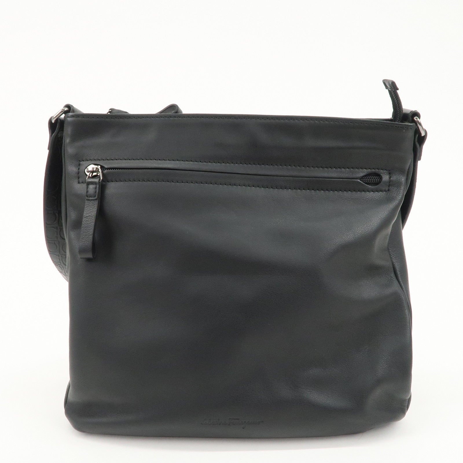 Ferragamo Gancini Leather Shoulder Bag Crossbody Bag Black