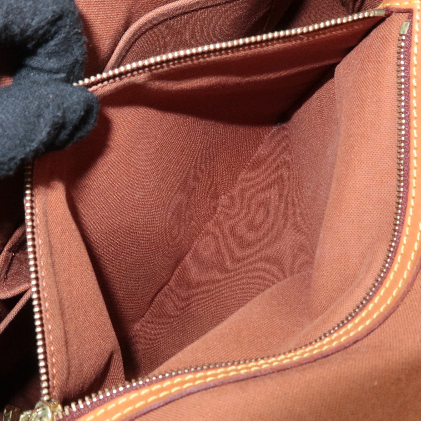 Louis Vuitton Monogram Abbesses Messenger Bag Shoulder Bag M45257 Used