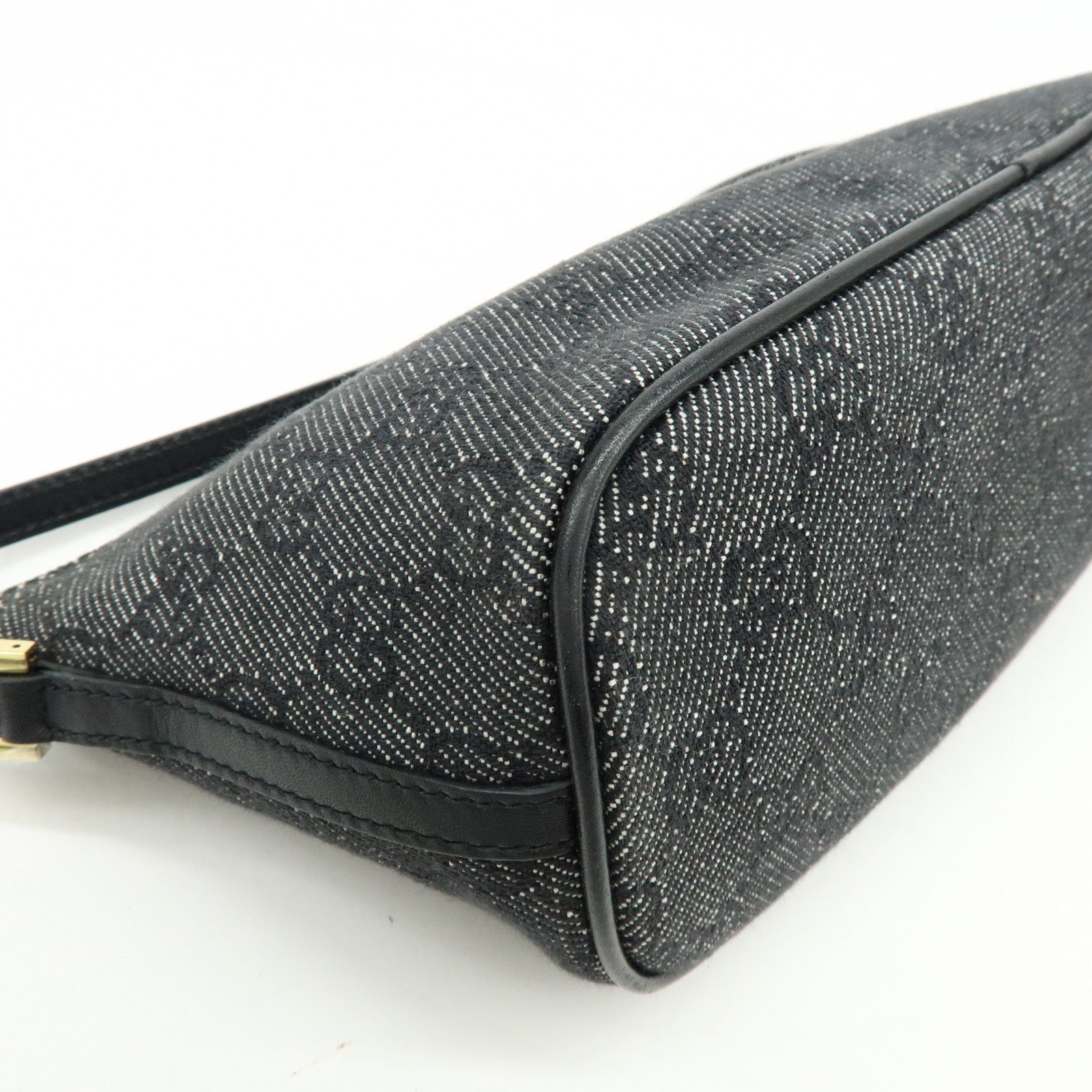 GUCCI Boat Bag GG Canvas Accessory Pouch Hand Bag Black 07198