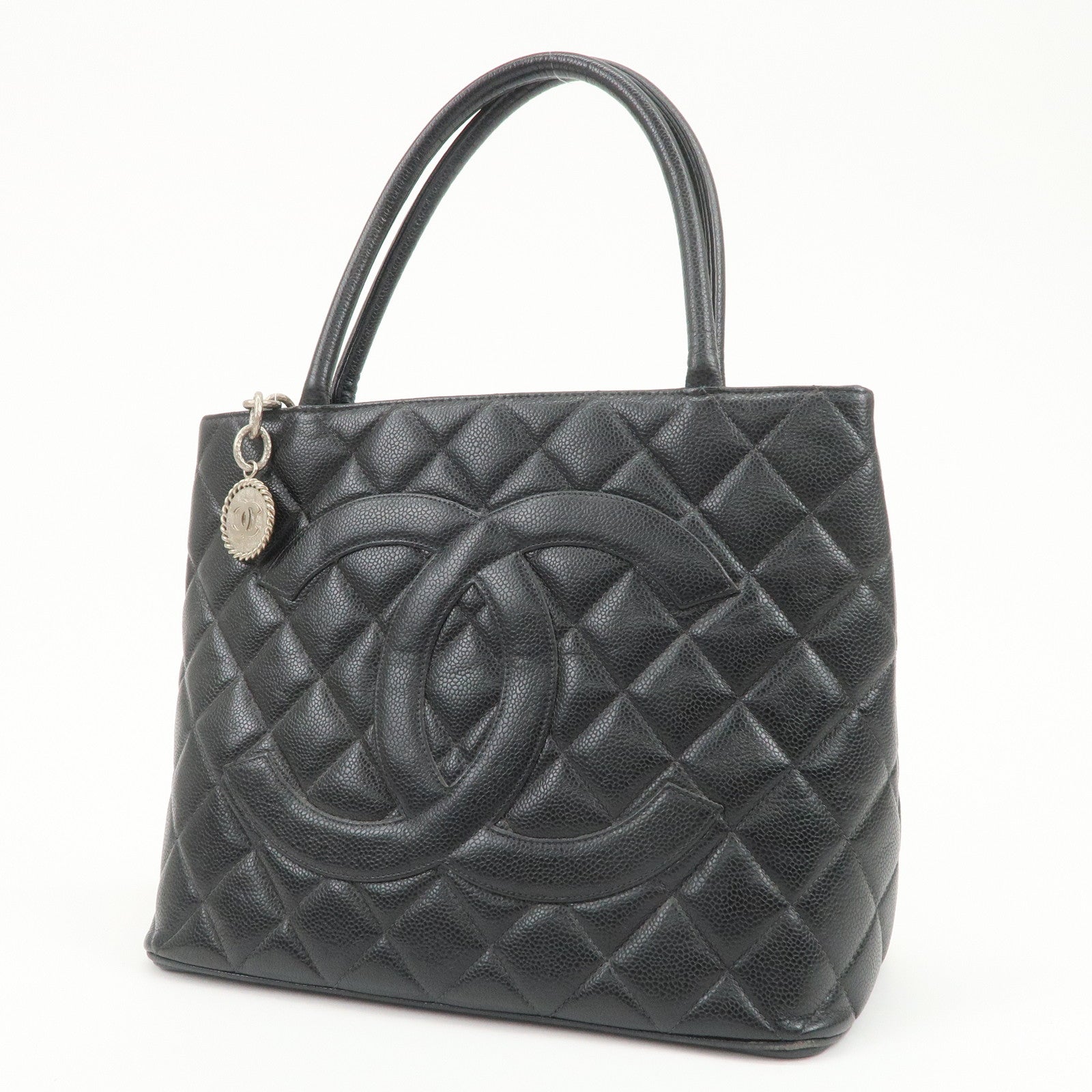 CHANEL Matelasse Caviarskin Medallion Tote Bag Hand Bag A01804