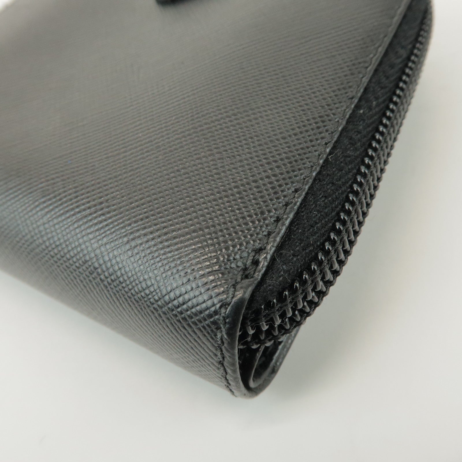 PRADA Logo Leather Round Zippy Bi-fold Wallet Black 1ML522