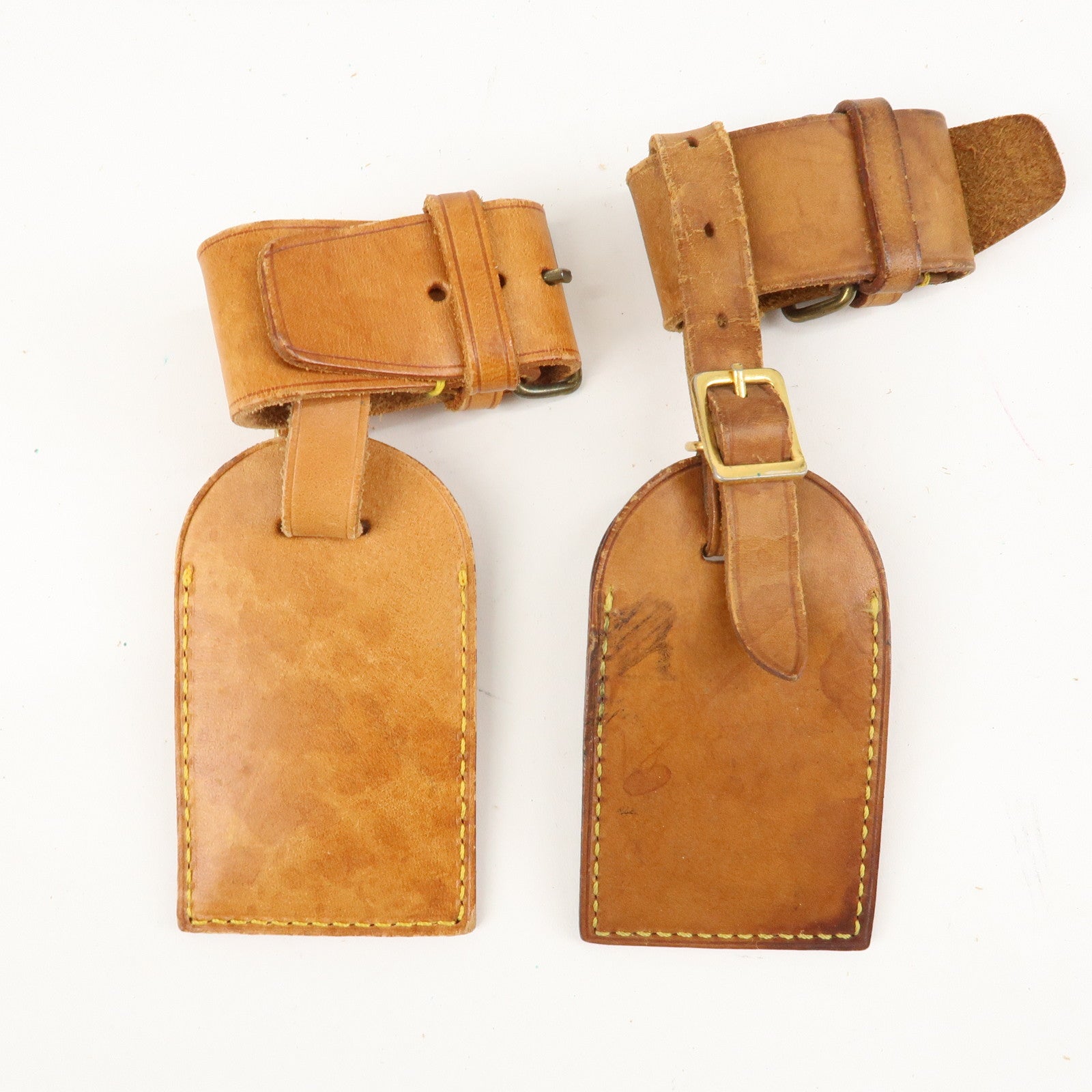 Louis Vuitton Set of 10Nume Leather Name Tag & Poignet Natural Used