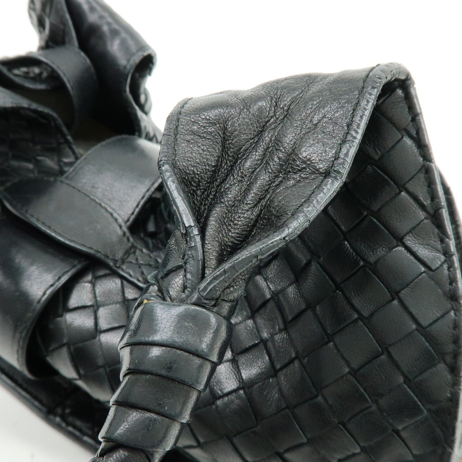 BOTTEGA VENETA  Intrecciato Leather Hand Bag Black 113087