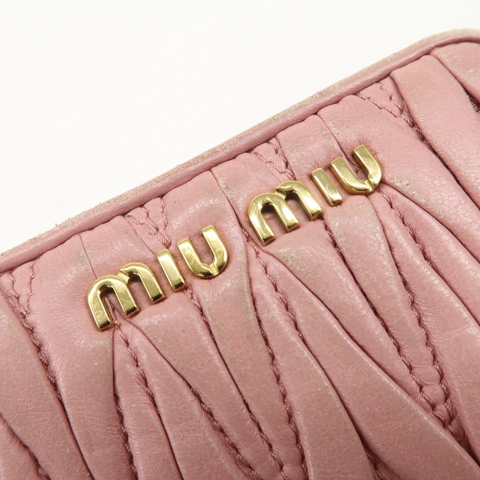 MIU MIU Matelasse Round Zippy Compact Wallet Pink 5ML522