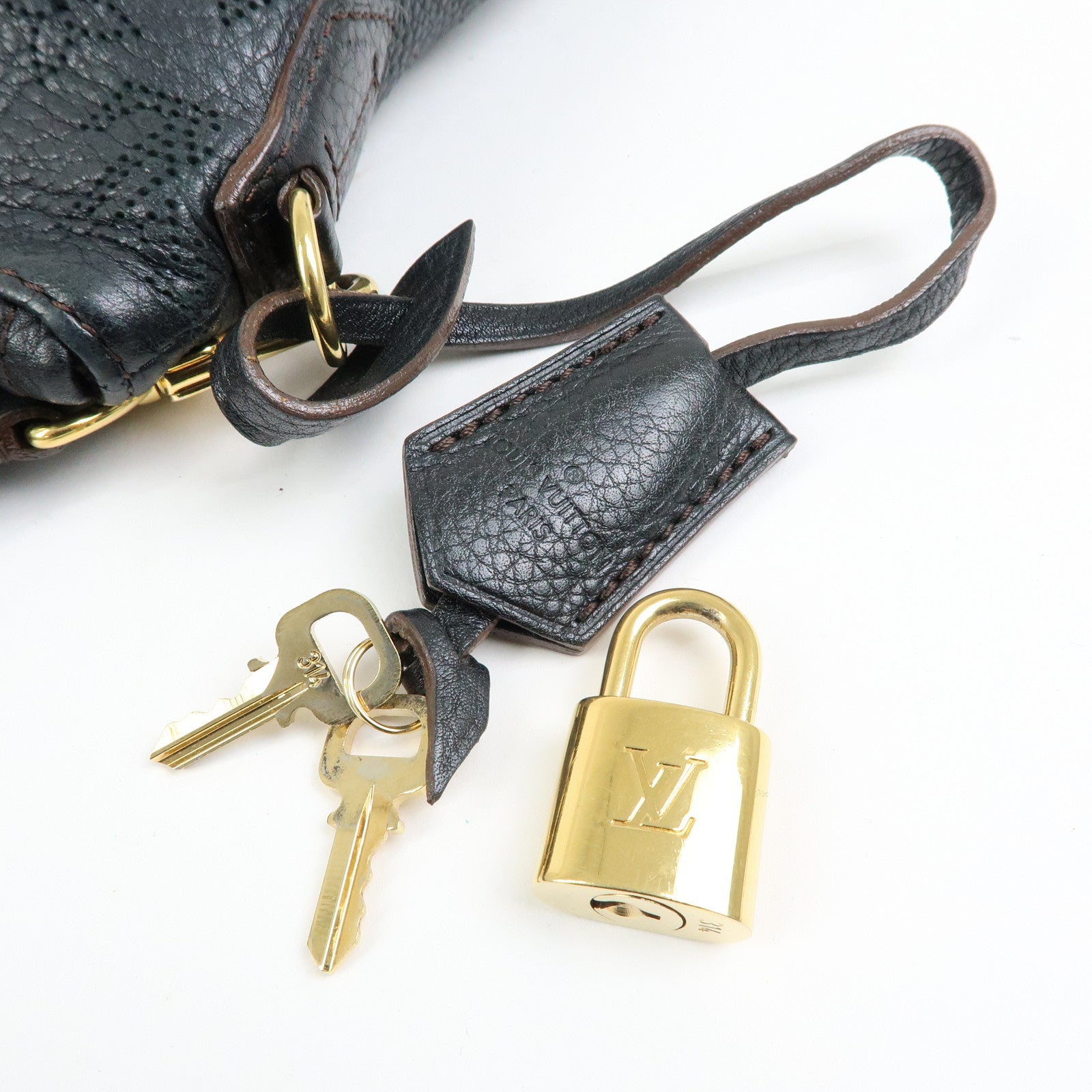 Louis Vuitton Monogram Mahina Selene PM Shoulder Bag Noir M94035