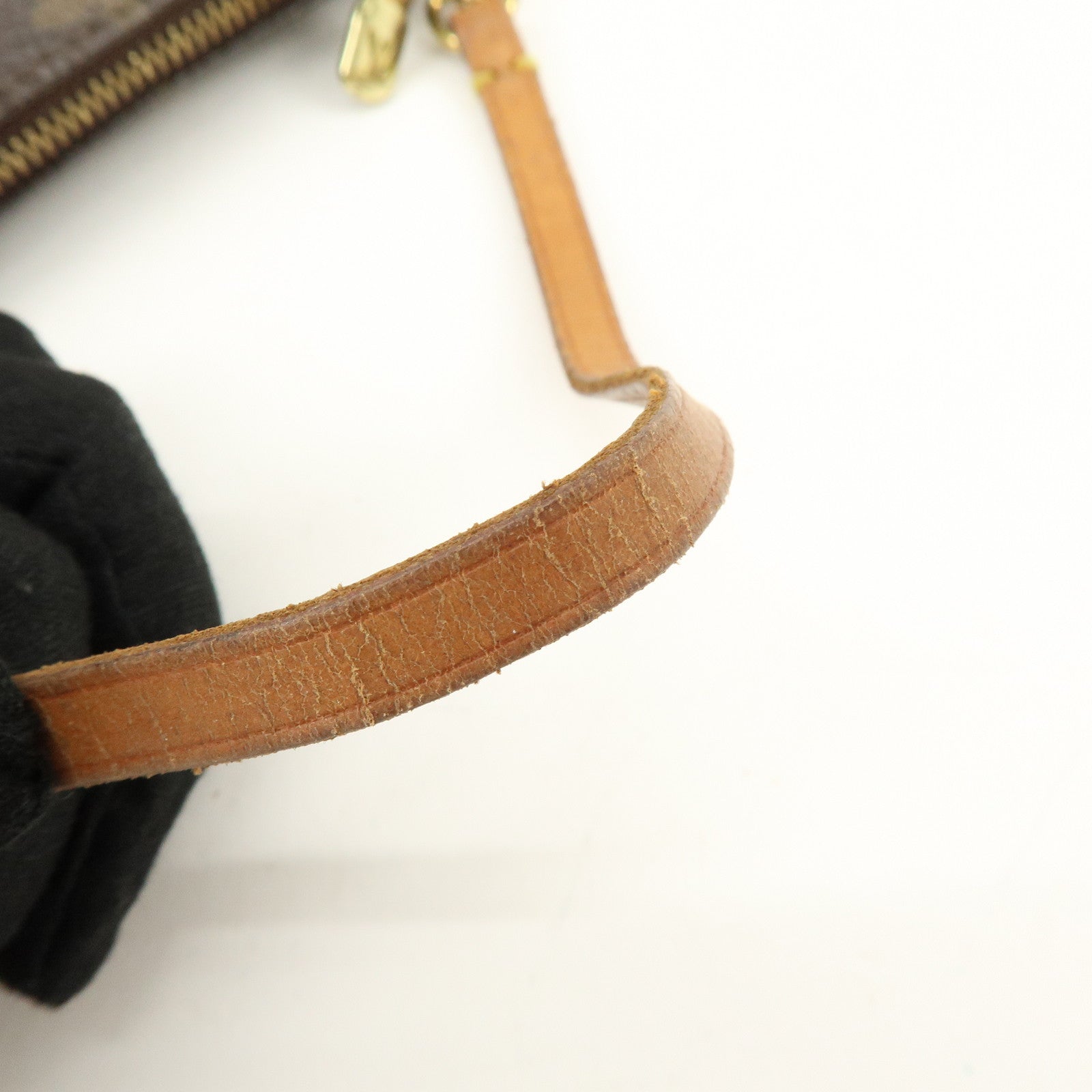 Louis Vuitton Monogram Graffiti Pochette Accessoires Pouch M92192