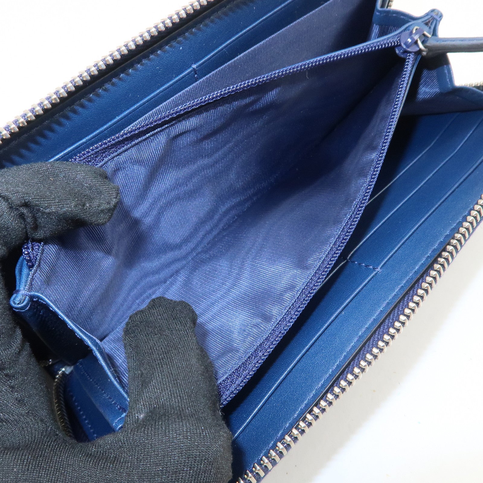 GUCCI Guccissima Leather Round Zippy Long Wallet NY Yankees 547791