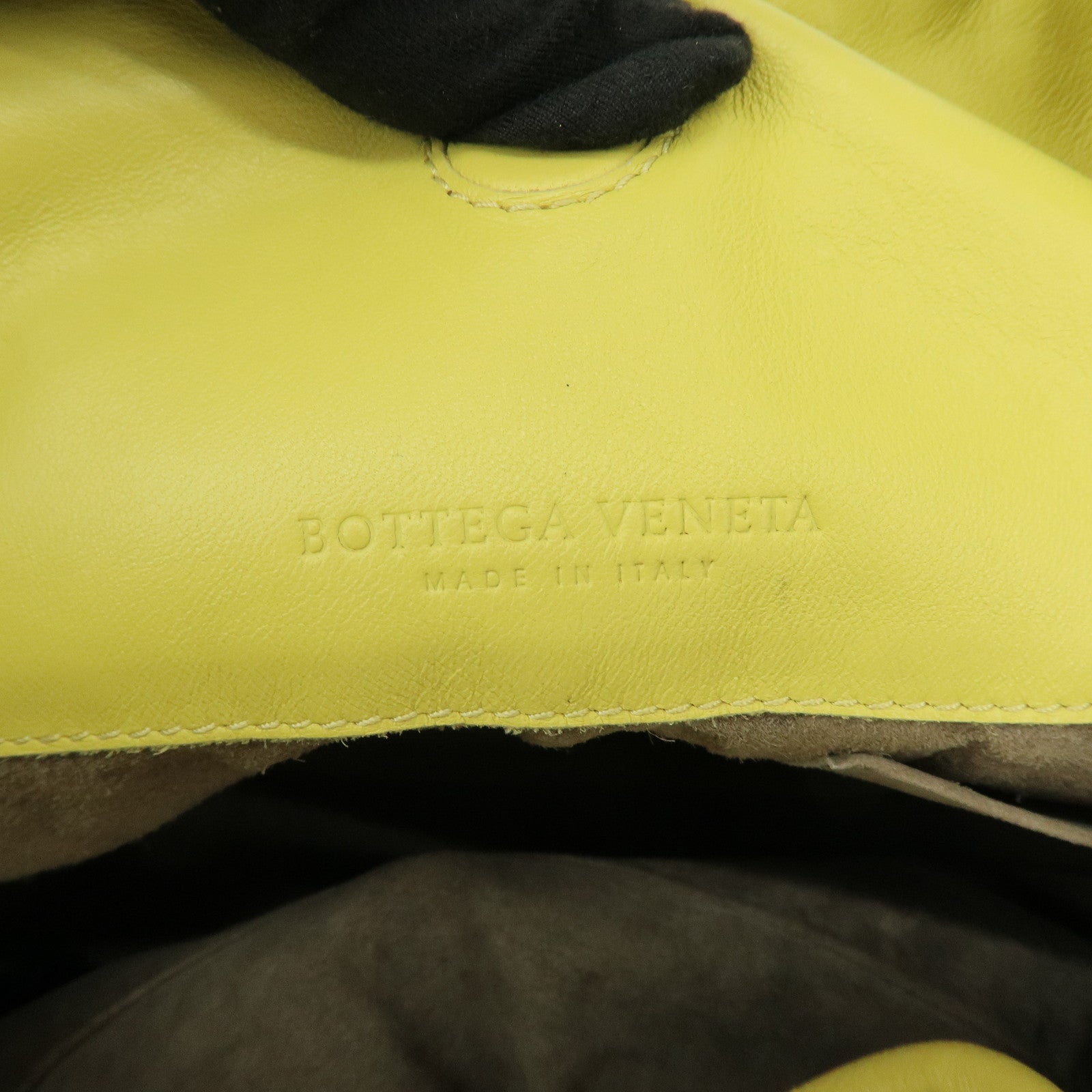 BOTTEGA VENETA Intrecciato Campana Leather Hand Bag B01735200Z