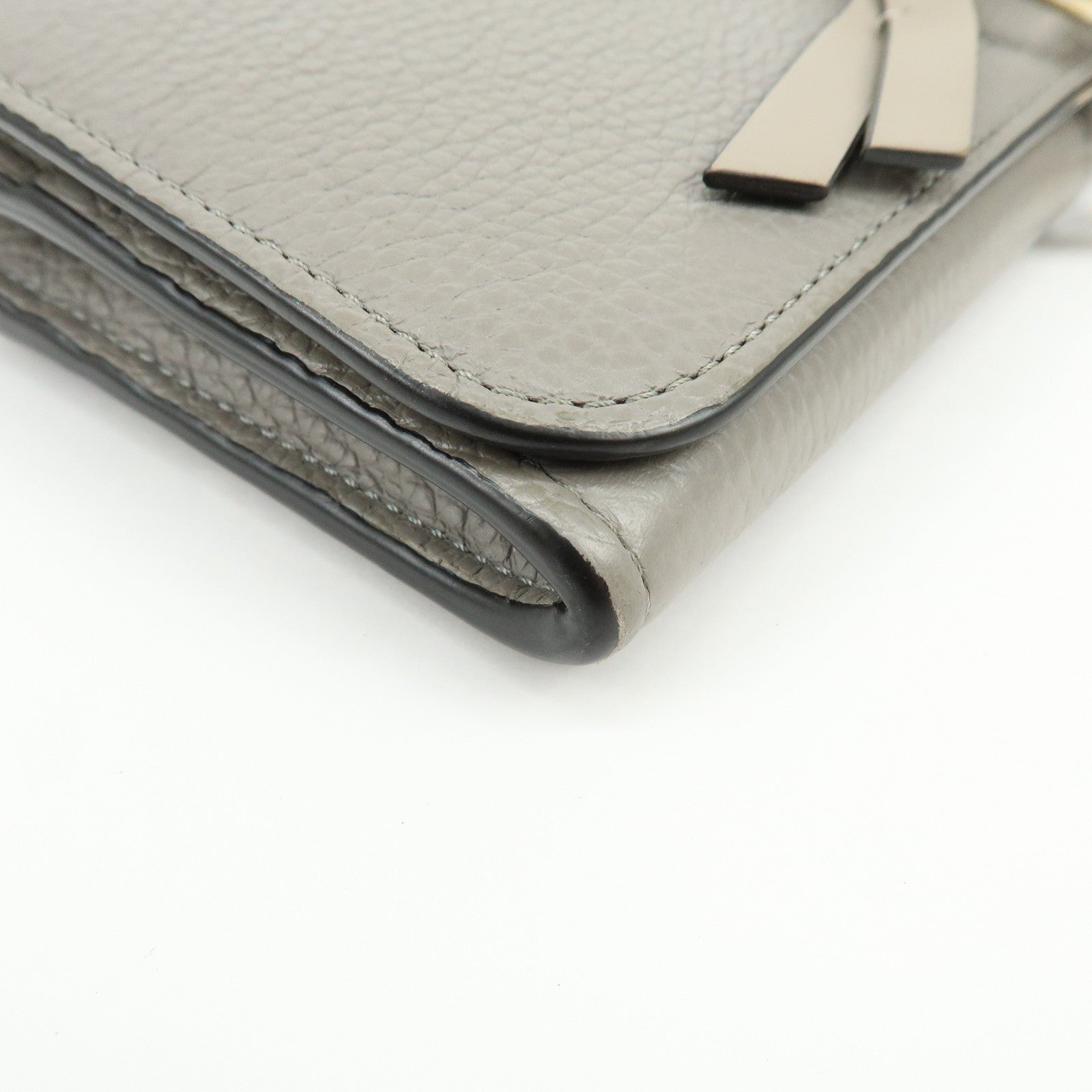 Chloe Alphabet Leather Flap Long Wallet C Charm Gray