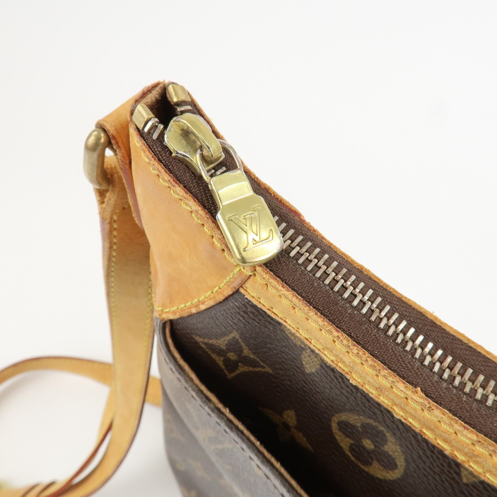Louis Vuitton Monogram Canvas Leather Odeon PM Shoulder BagM56390