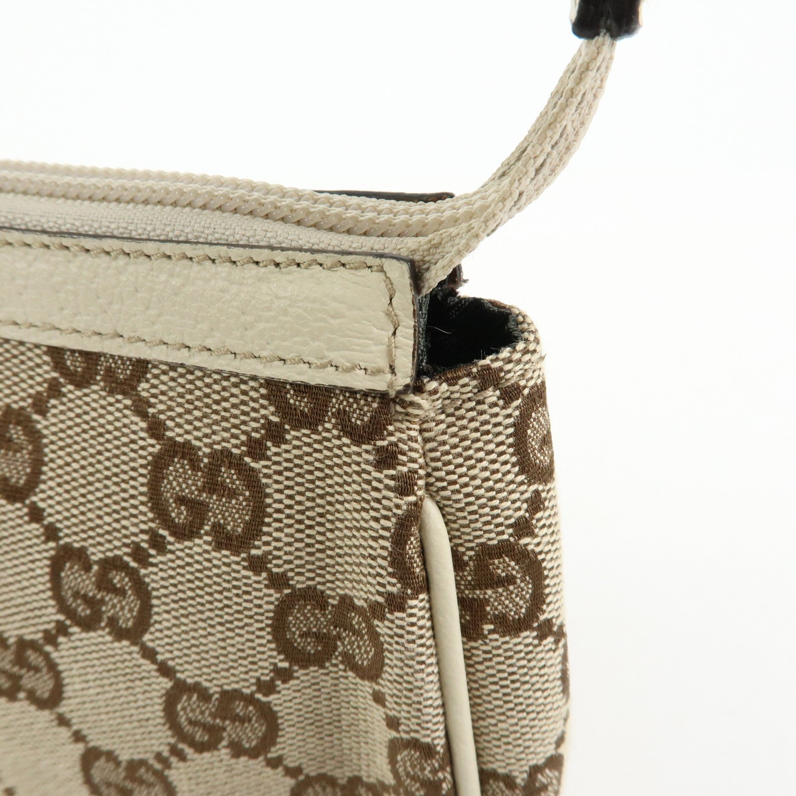 GUCCI GG Canvas Leather Accessory Pouch Hand Bag Beige White 145750