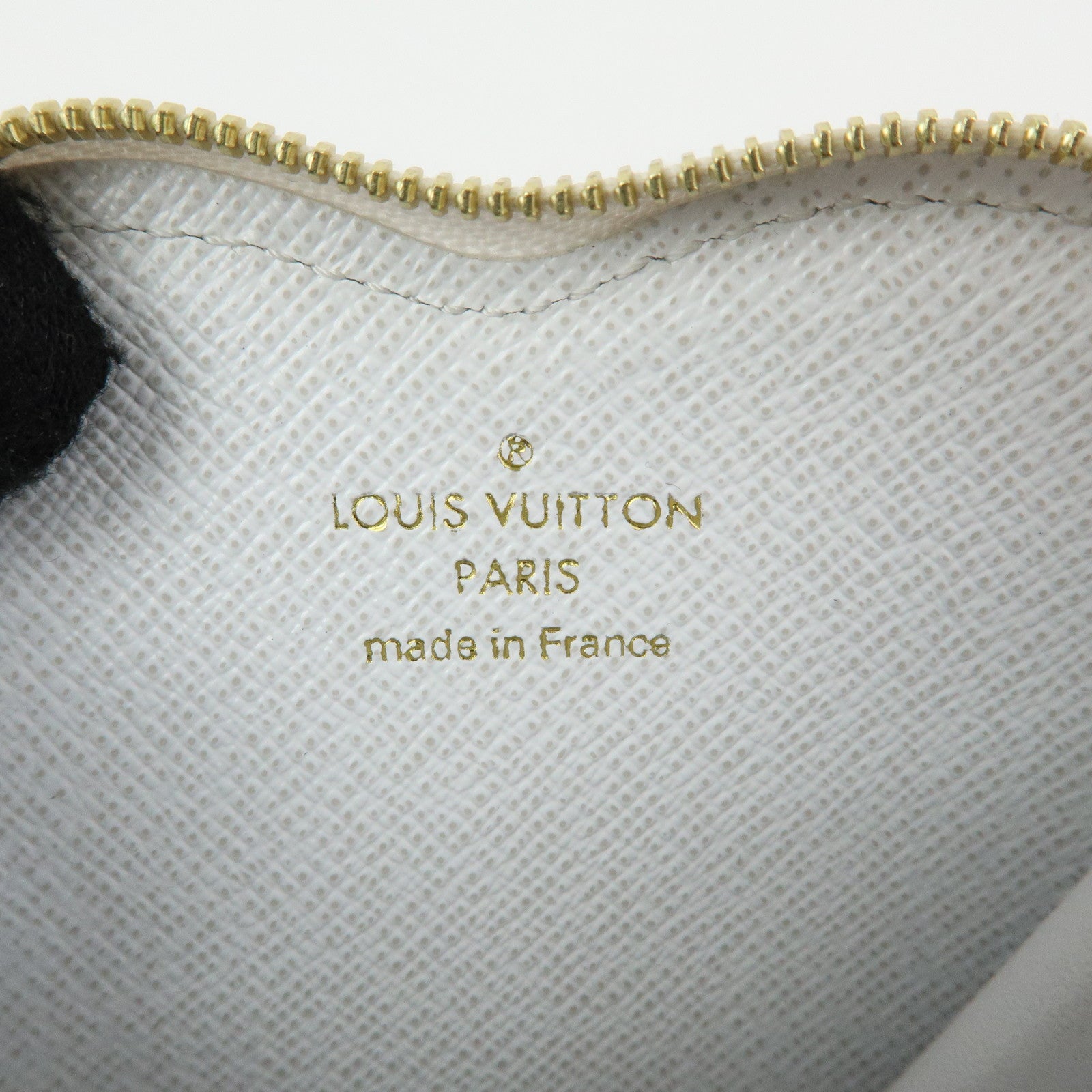 Louis Vuitton Epi Love Lock Porte Monnaie Coeur Coin Case M63996