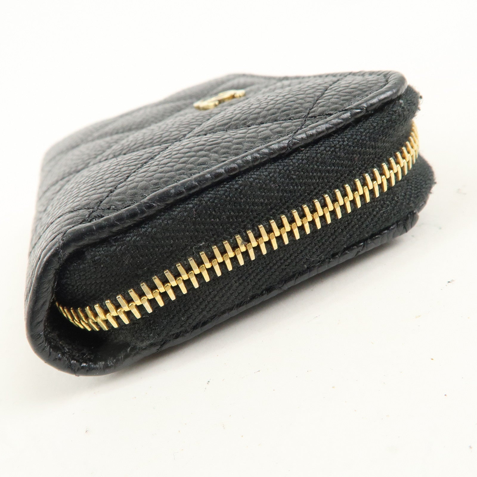 CHANEL Matelasse Caviar Skin Round Zipper Coin Case Black A69271