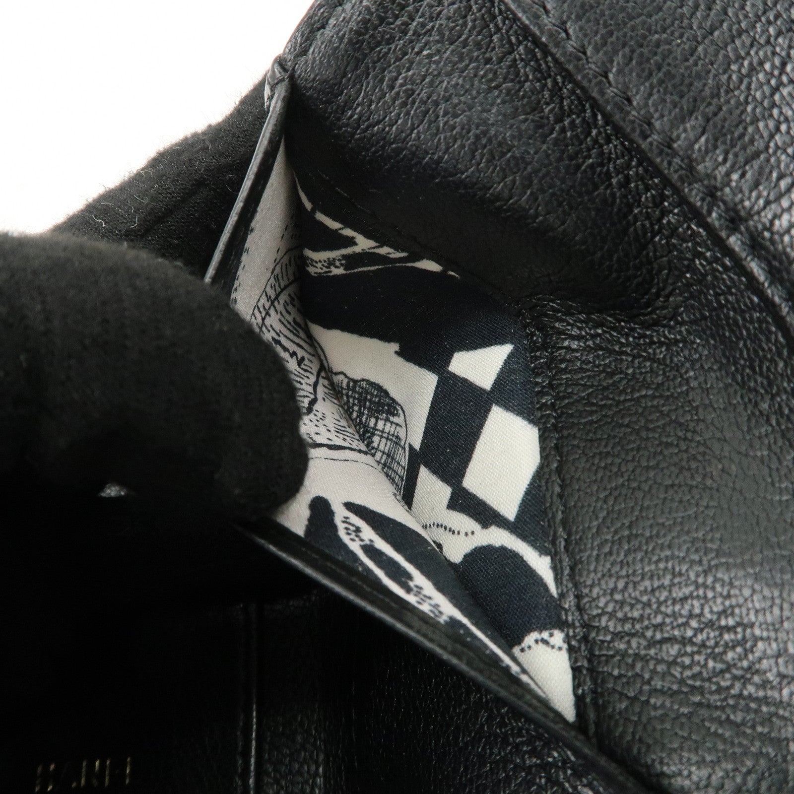 CHANEL Lucky Flower Leather Compact Wallet Black A81651 Used