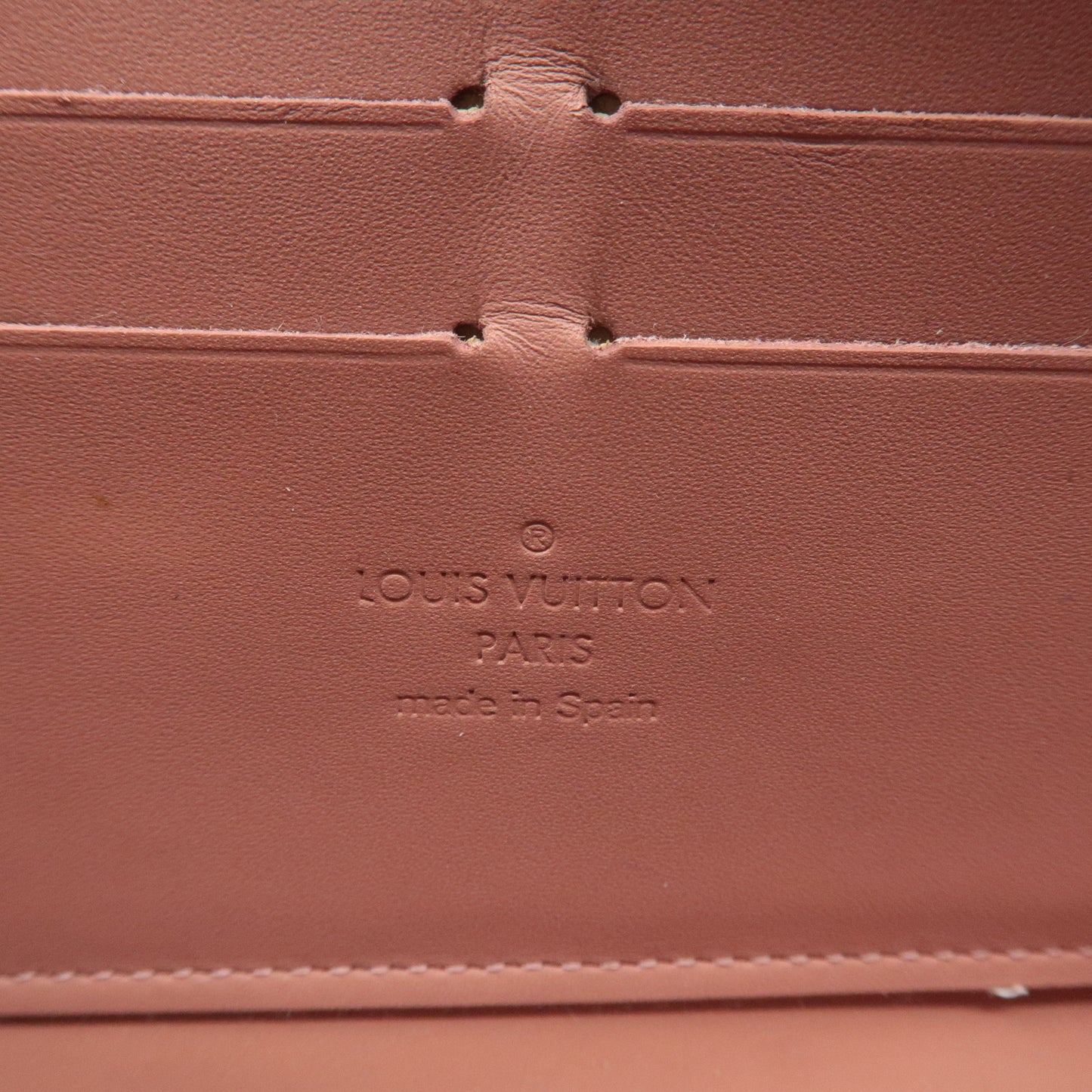 Louis Vuitton Monogram Vernis Ikat Flower Zippy Wallet M90020