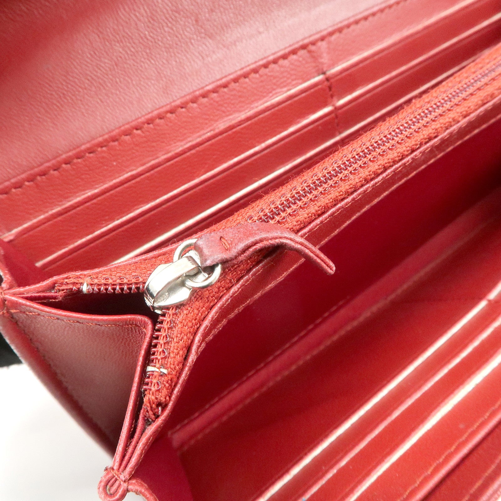CHANEL Camelia Lamb Skin Bi-fold Long Wallet Red Used