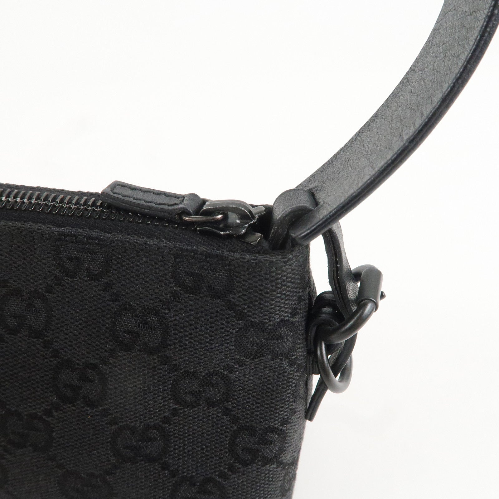 GUCCI GG Canvas Leather Small Hand Bag Pouch Black 103399