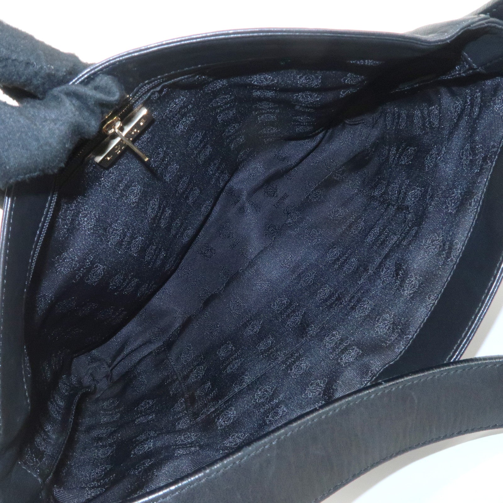 LOEWE Leather Shoulder Bag Black Used