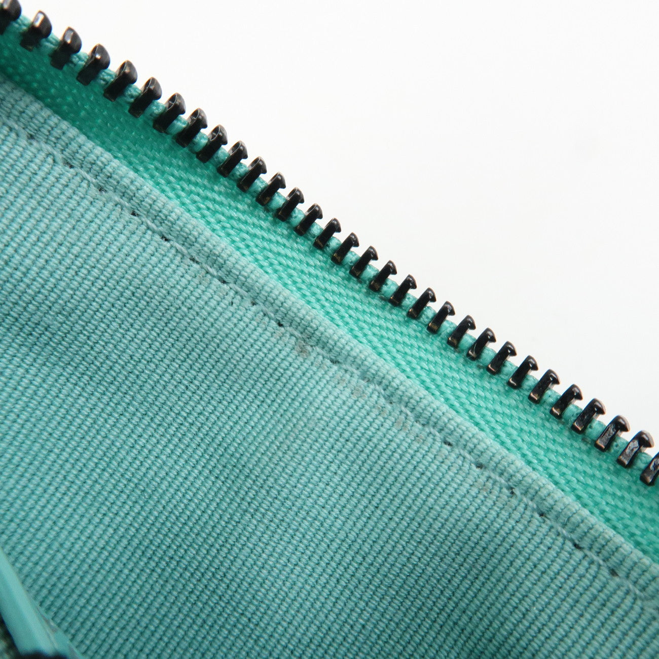 CHANEL Matelasse Caviarskin Classic Mini Pouch Blue A82365 Used