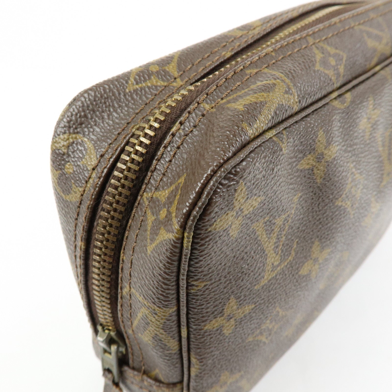 Louis Vuitton Monogram Trousse Toilette 23 Cosmetic Pouch M47524