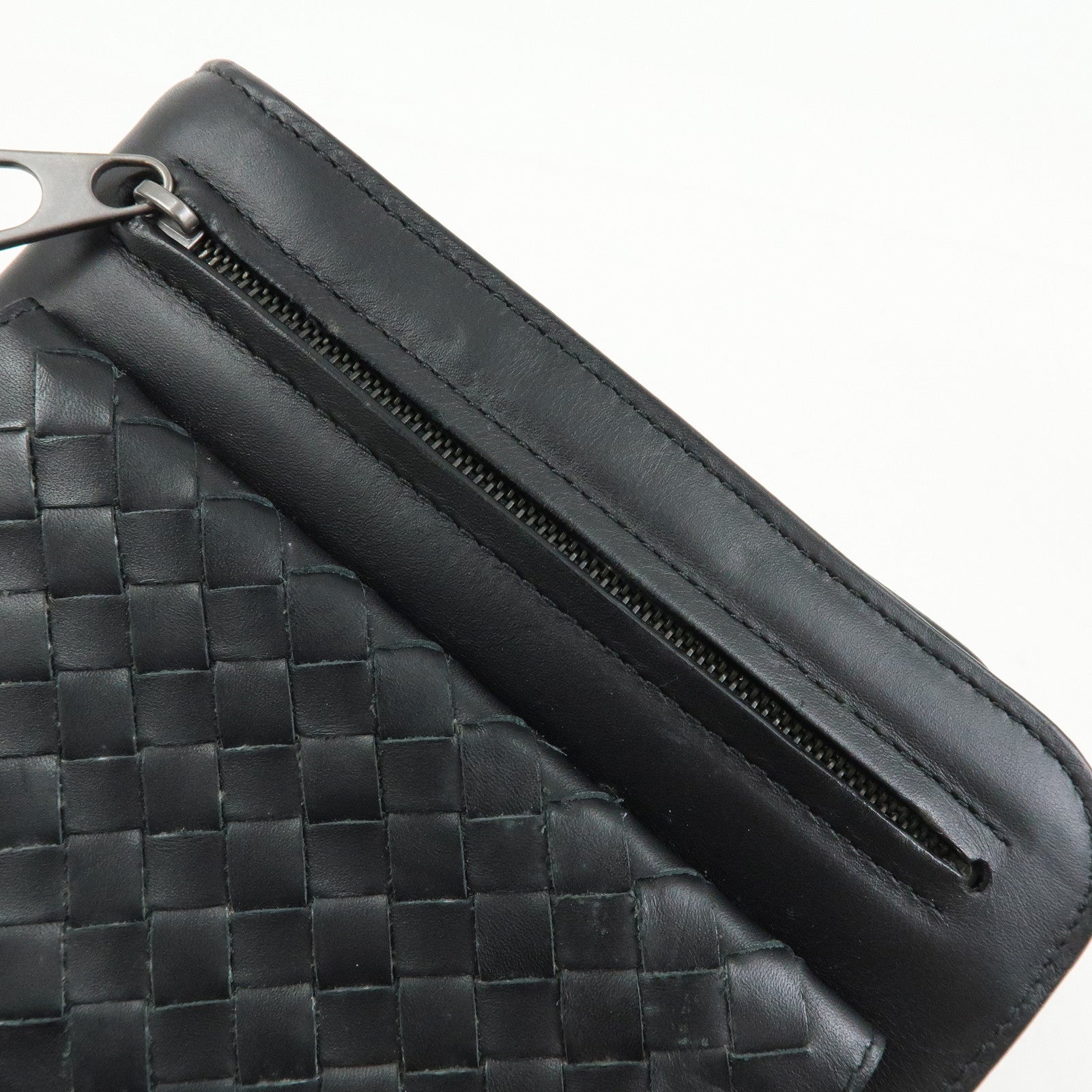 BOTTEGA VENETA Intrecciato Leather Clutch Bag Black 129528