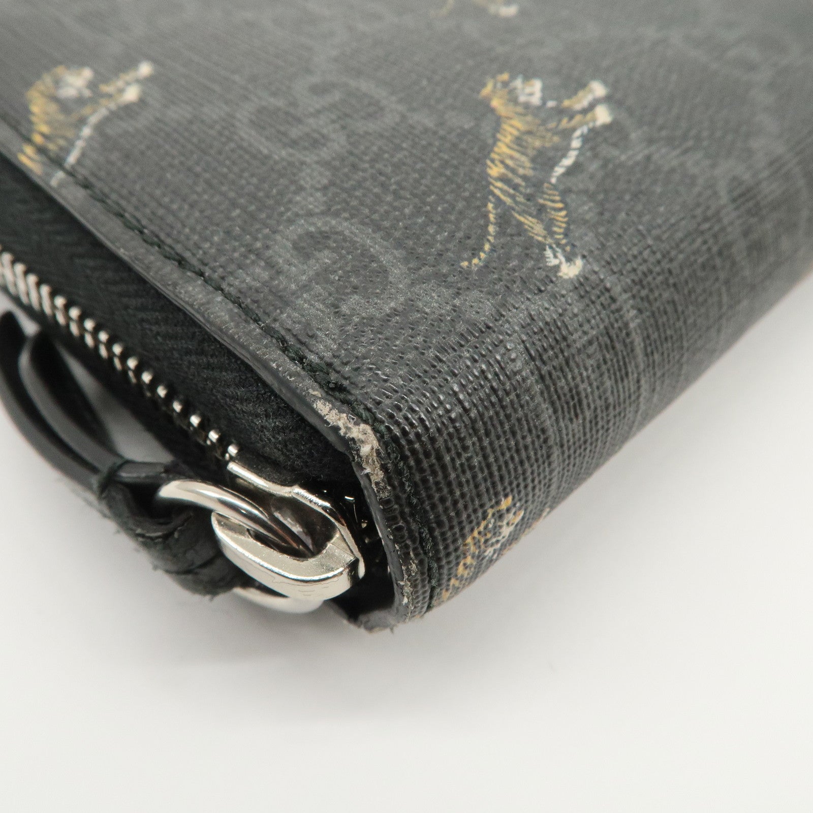 GUCCI Tiger Motif GG Supreme PVC Leather Round Zippy Wallet 575135