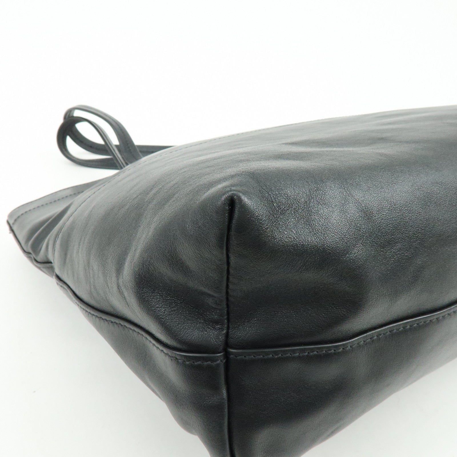 MIU MIU Logo Leather Tote Bag Shoulder Bag Hand Bag Black