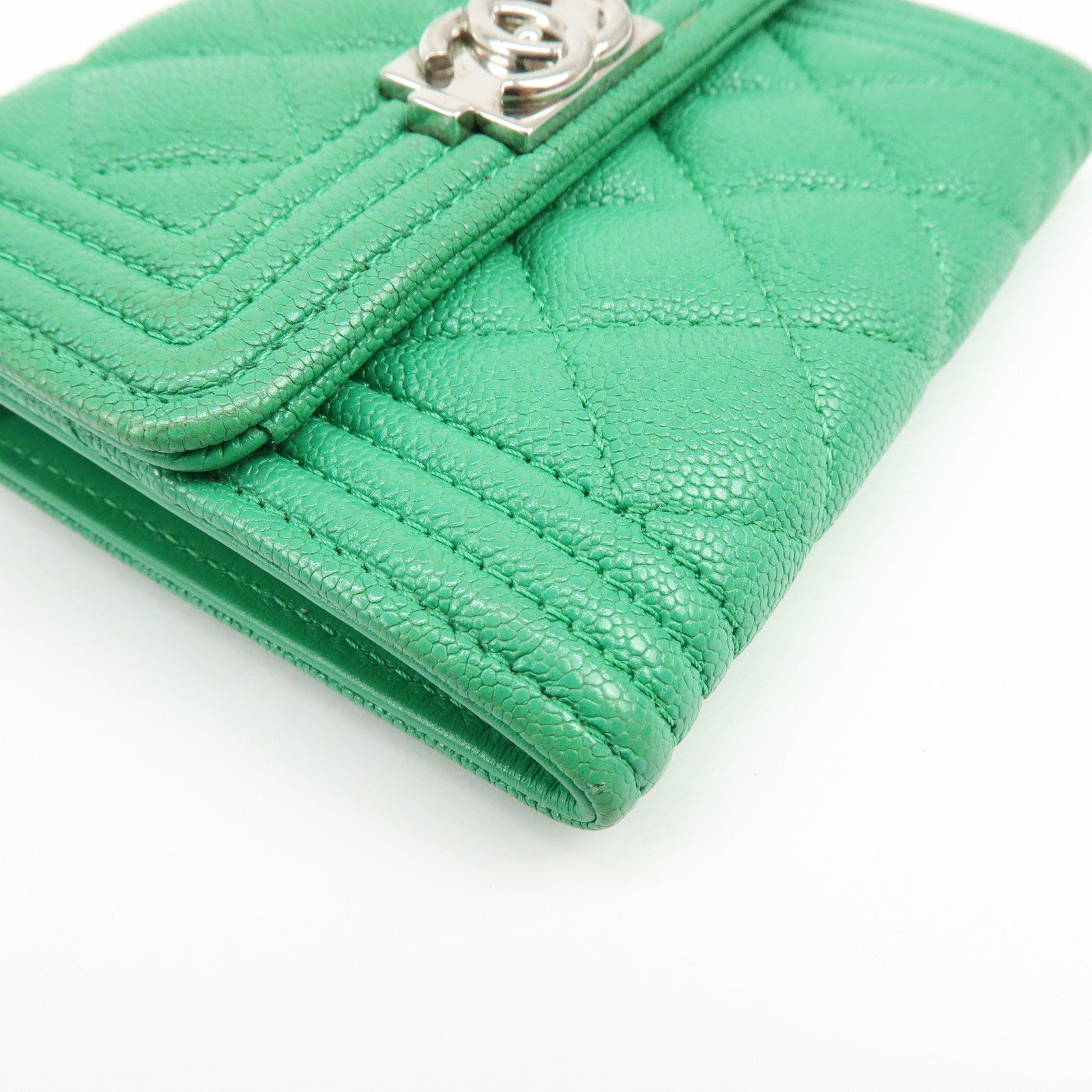 CHANEL Boy Chanel COCO Mark Caviarskin Compact Wallet Green