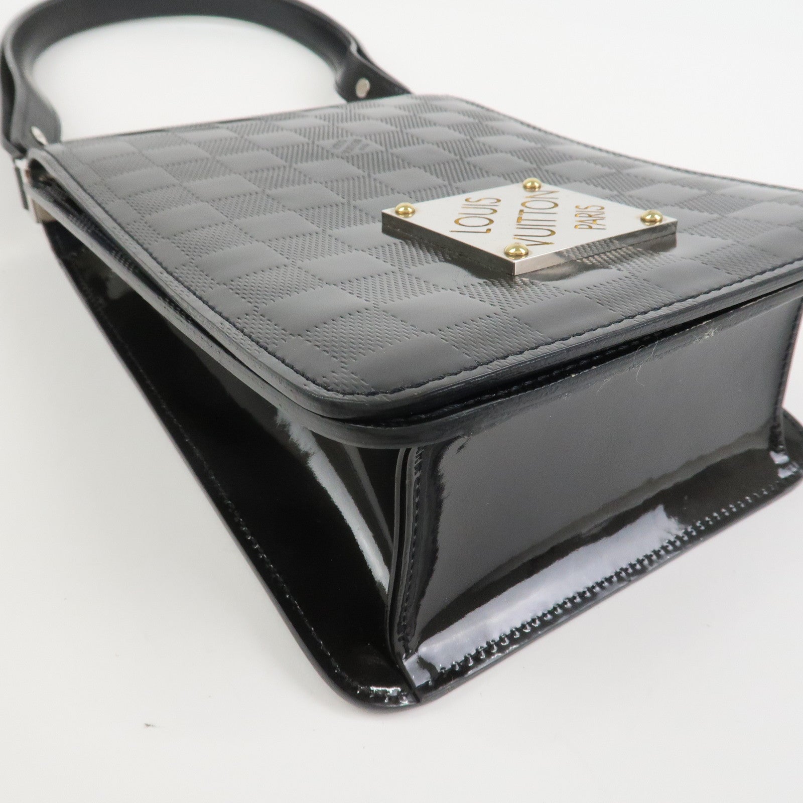 Louis Vuitton Damier Vernis Club Shoulder Bag Noir M92127