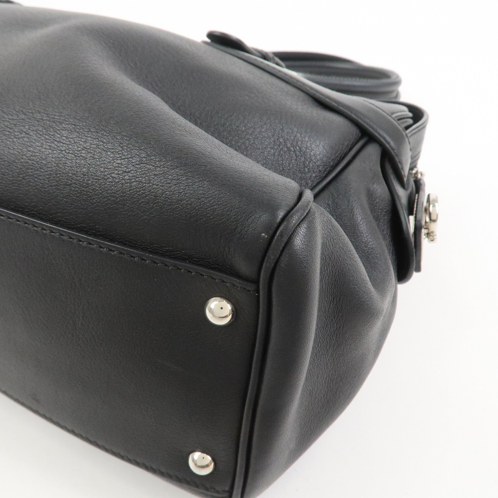 Ferragamo Gancini Leather Shoulder Bag Hand Bag Black