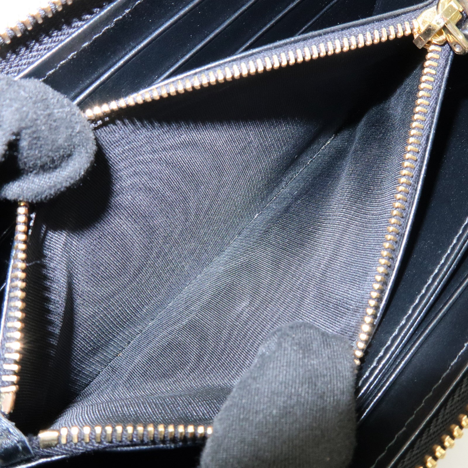 PRADA Ribbon Logo Leather Round Zippy Long Wallet Black