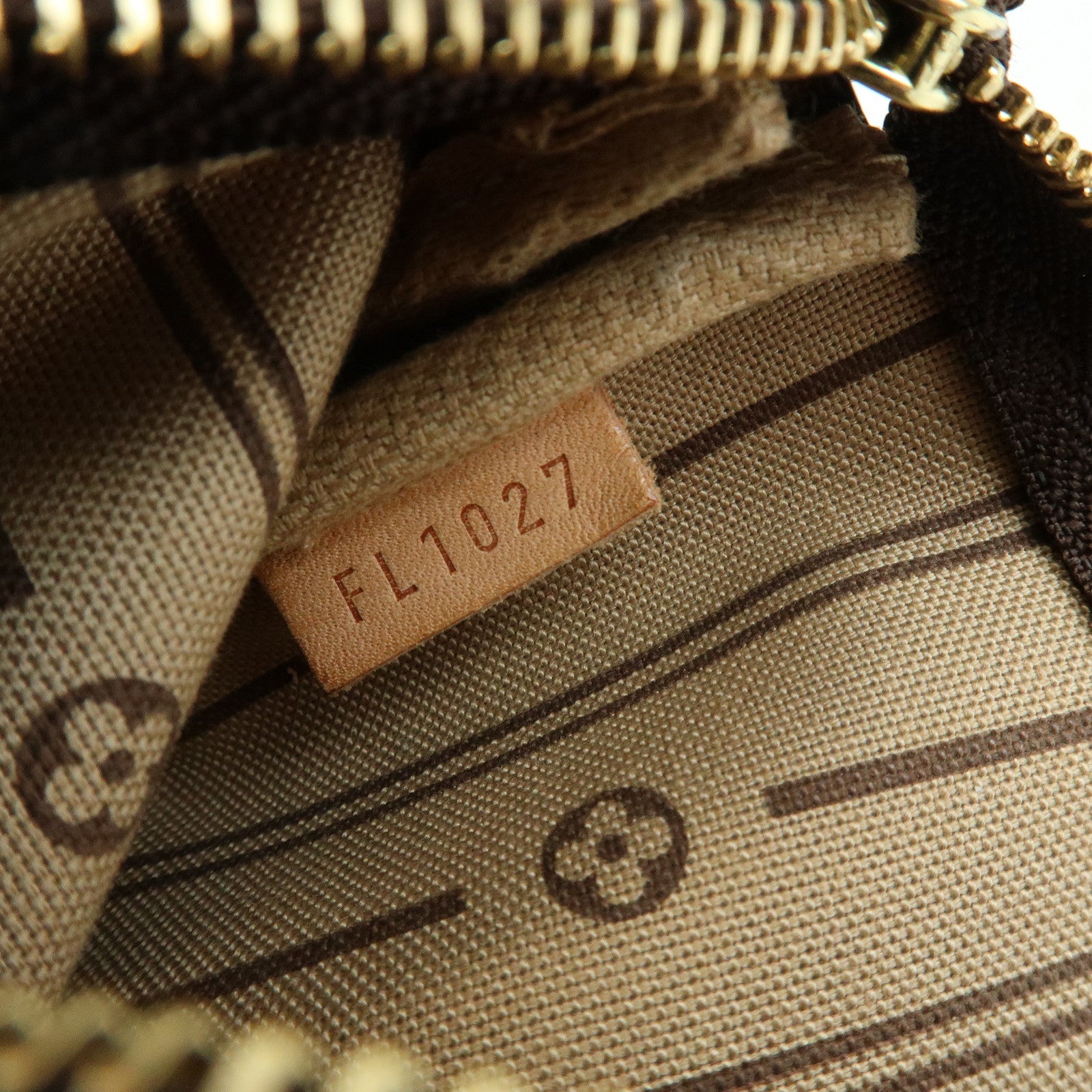Louis Vuitton Monogram T&B Mini Pochette Accessoires Pouch M60153