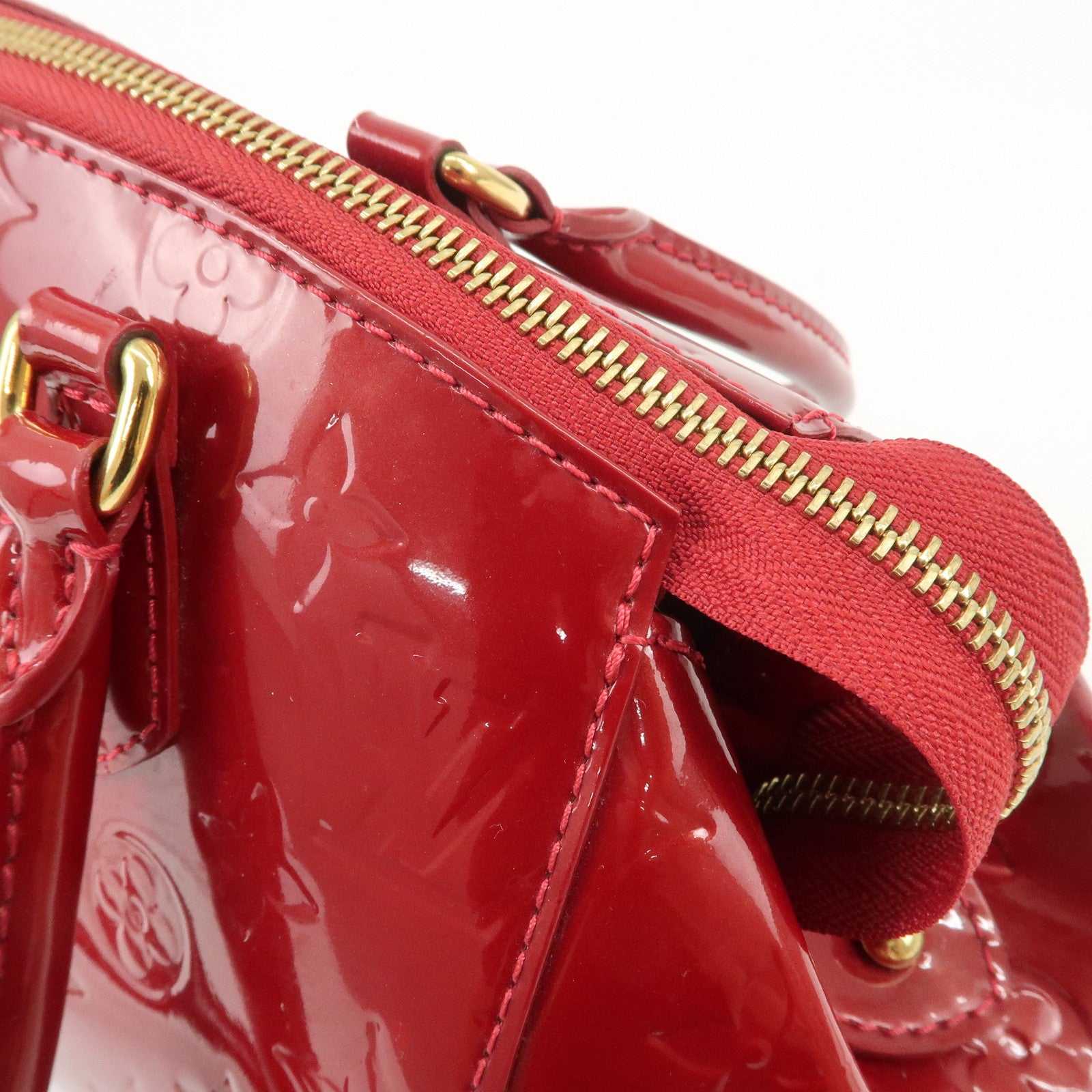 Louis Vuitton Monogram Vernis Sherwood PM Shoulder Bag Red M91494