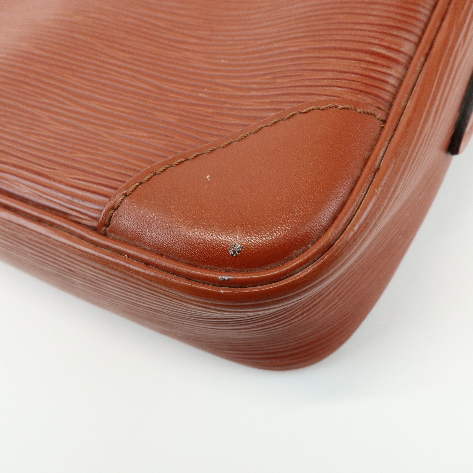 Louis Vuitton Epi Trocadero 24 Shoulder Bag Brown M52313