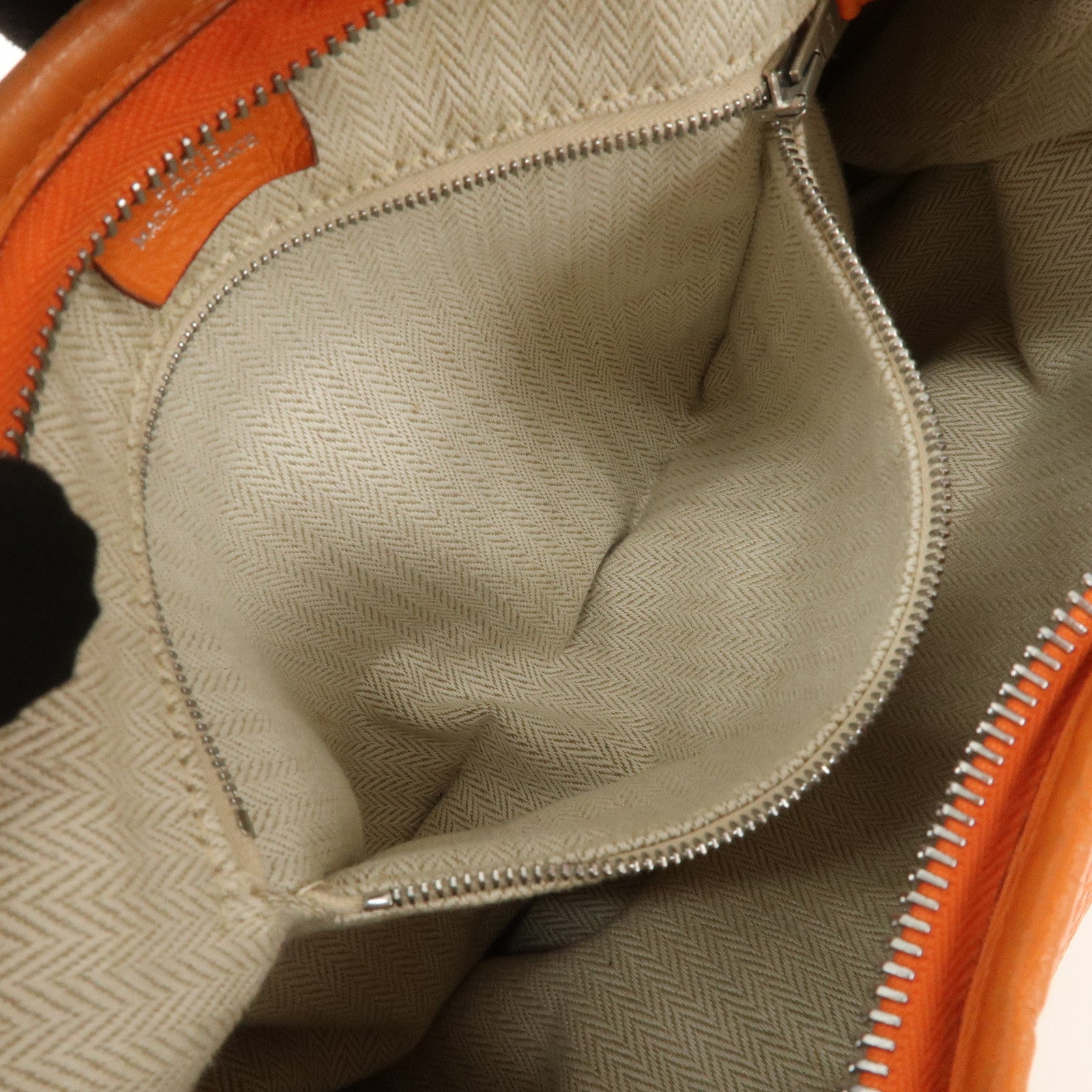 HERMES Gao Taurillon Clemence Shoulder Bag Orange